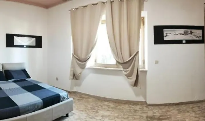 Carducci Tra Chiesa E Mare